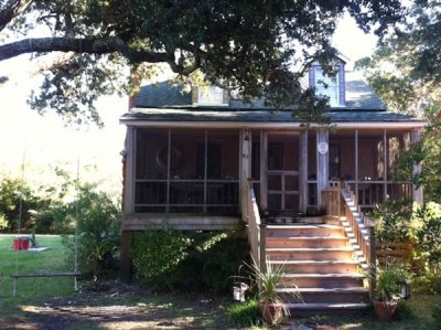 You know you want to see inside! 